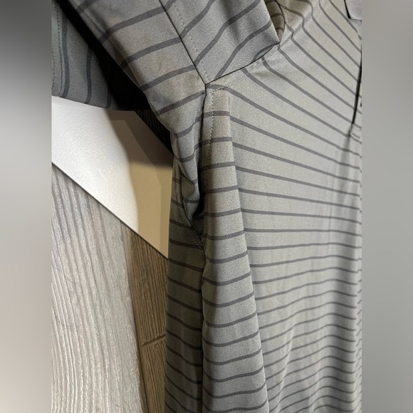 290. Duluth Trading Relaxed Fit Striped Polo Gray/Black L - Picture 3 of 6